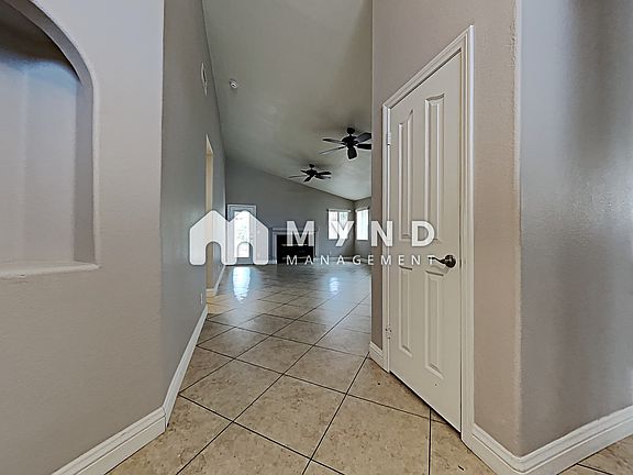 4th image of 3111 Jane Austin Ave