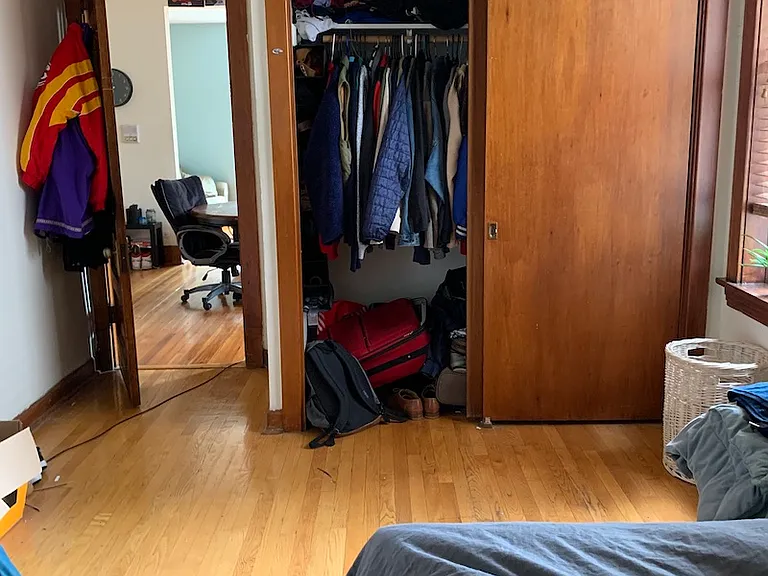 1358 W Barry Ave #1 — Photo 7