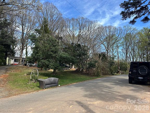 4th image of 4019 Durham Ln