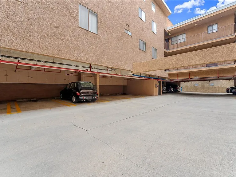144 N Michigan Ave #6 — Photo 26