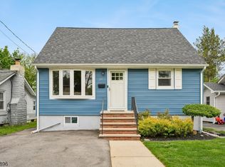 30 Seminole Ave, Lake Hiawatha, NJ 07034