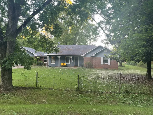 135 Hopkins Rd, Pine Mountain, GA 31822