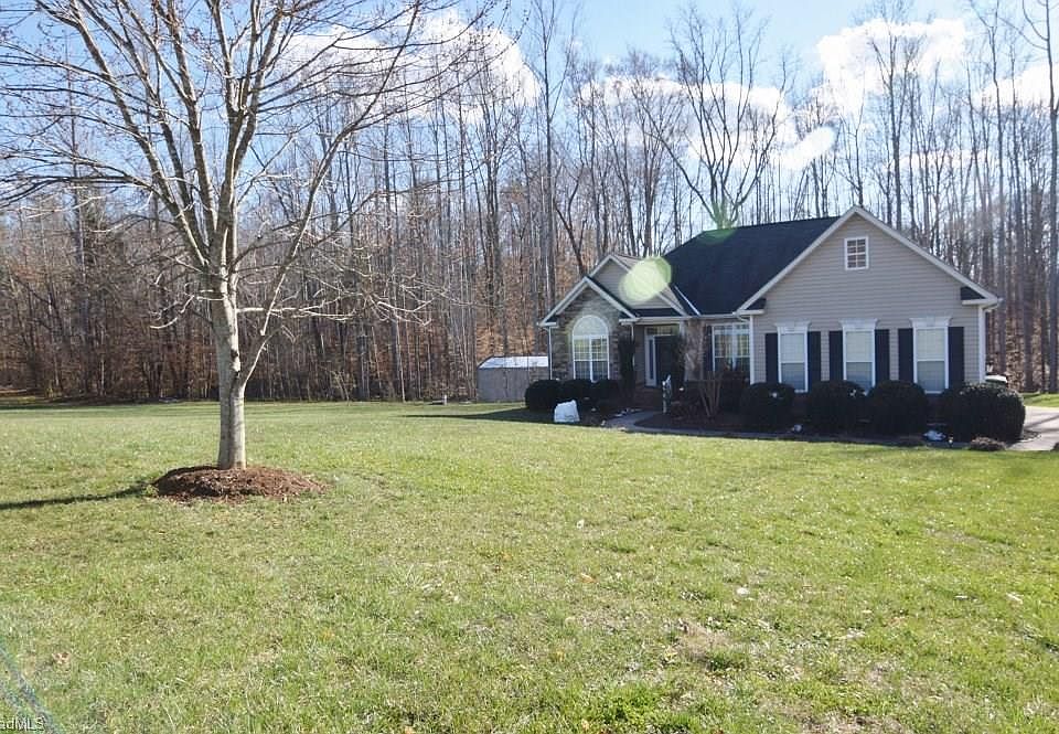 1st image of 122 Stones Point Ct