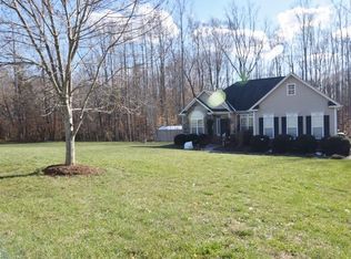 122 Stones Point Ct, Stokesdale, NC 27357