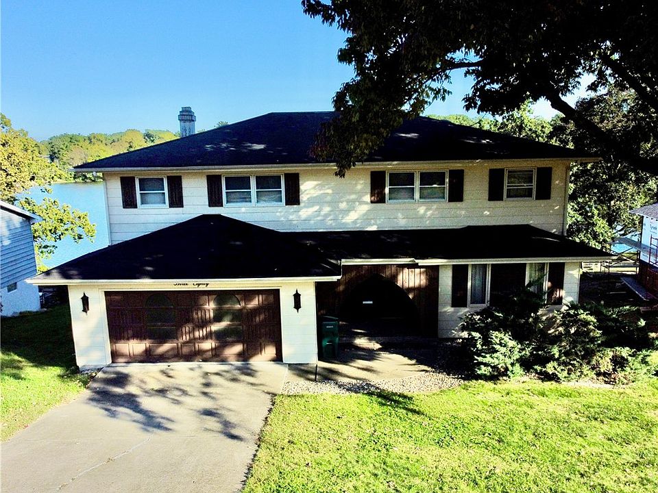 1st image of 380 Shoreline Pl