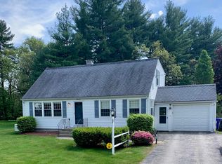 32 Greeley St, Hudson, NH 03051