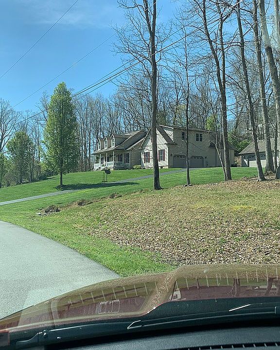 2nd image of 127 Riverview Ln