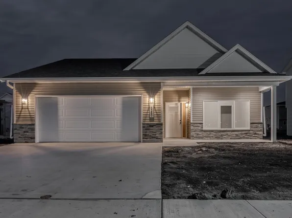 6813 Deer Creek Loop, Horace, ND 58047