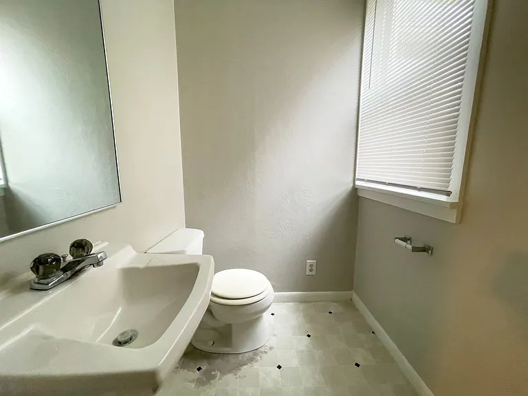 830 W North St. (Whim & Proper LLC) — Photo 9