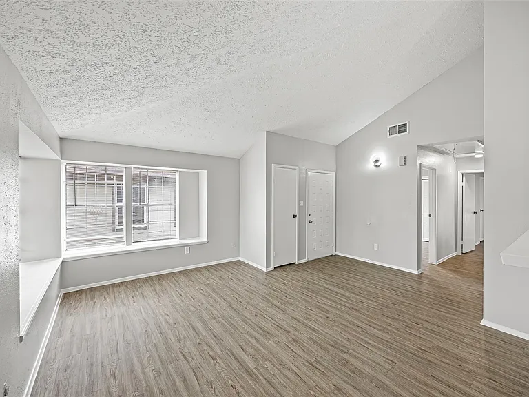 10066 Sharpton Dr — Photo 11