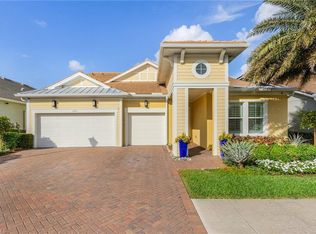 3793 Helmsman Dr, Naples, FL 34120