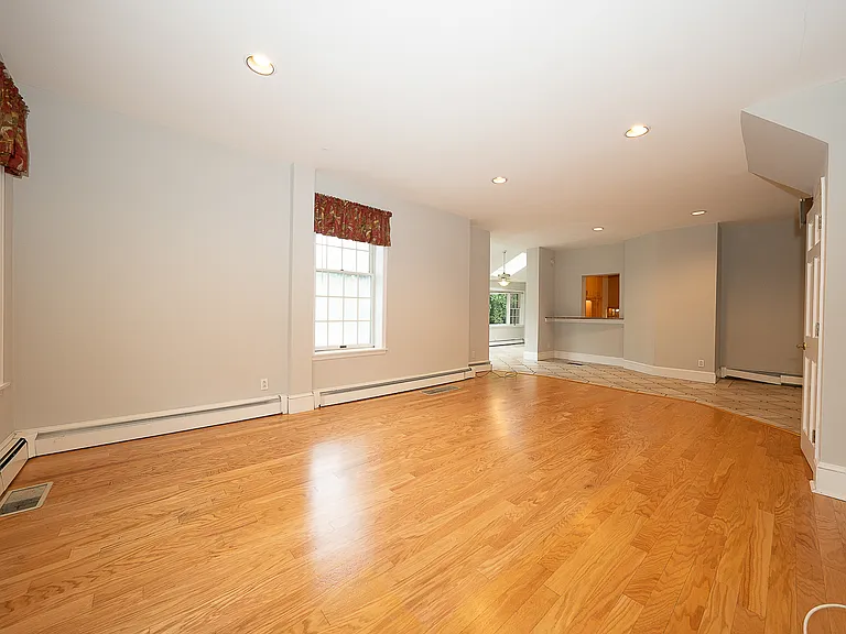 212 Elm Ter #1 — Photo 8