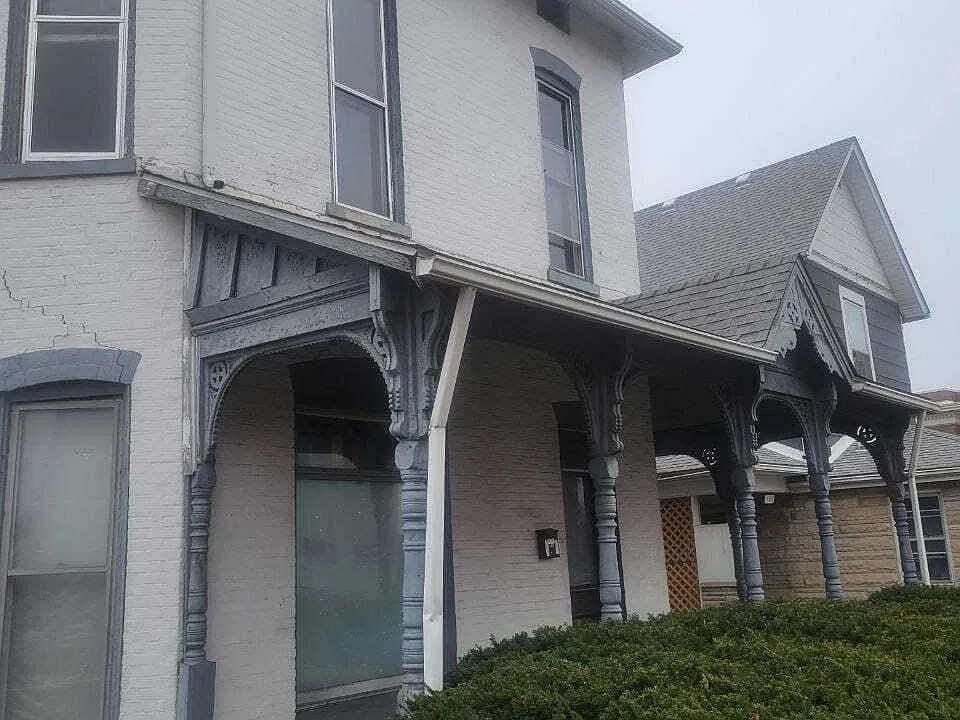 511 E Jackson St #2-1/2