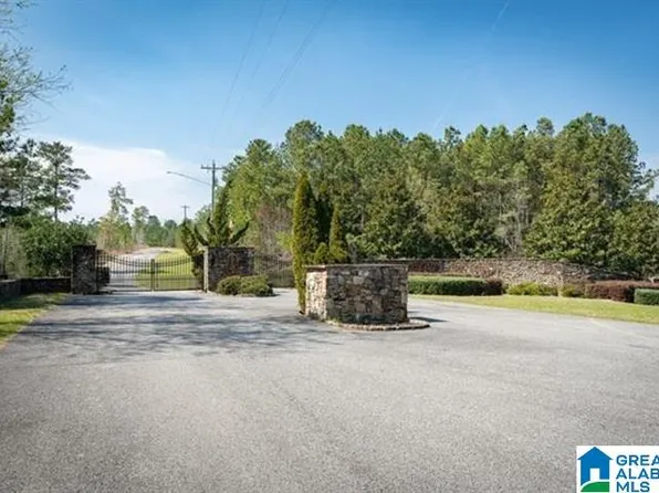 180 Stillwater Trl #180, Sylacauga, AL 35151