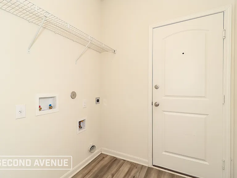 1329 Woodwinds Dr — Photo 16