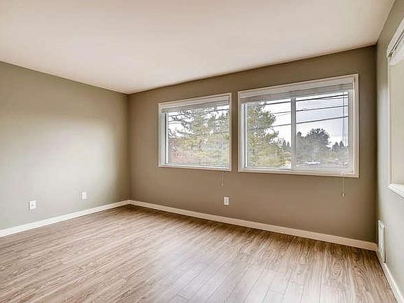 4th image of 9050 15th Ave NW #2