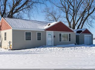 1307 Elo Rd, Pickett, WI 54964