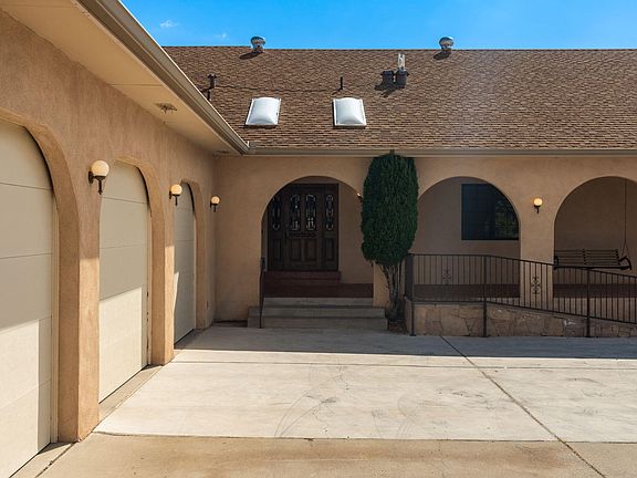 4th image of 1415 San Rafael Ave NE