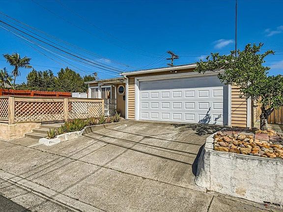 3rd image of 4147 Pepper Dr