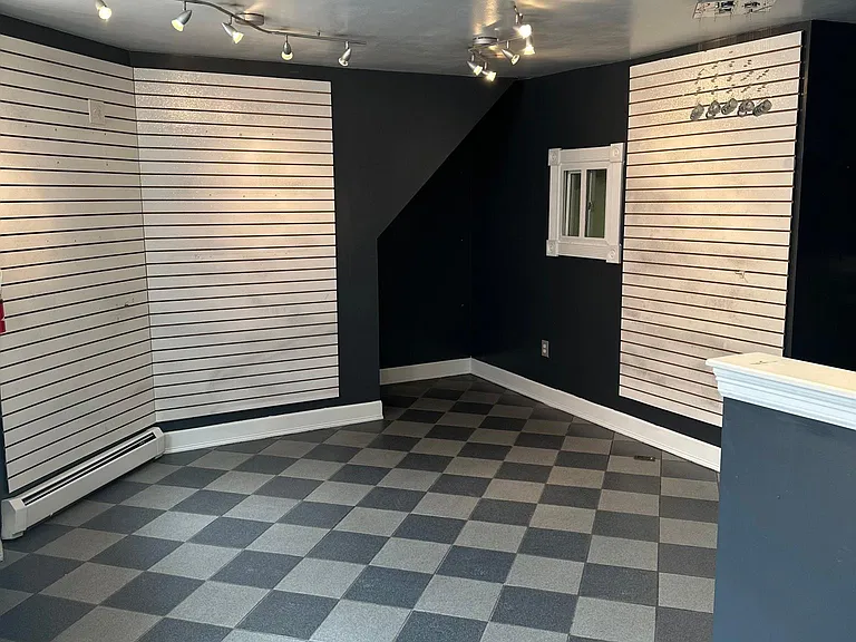 425 Main St #FRONT — Photo 5