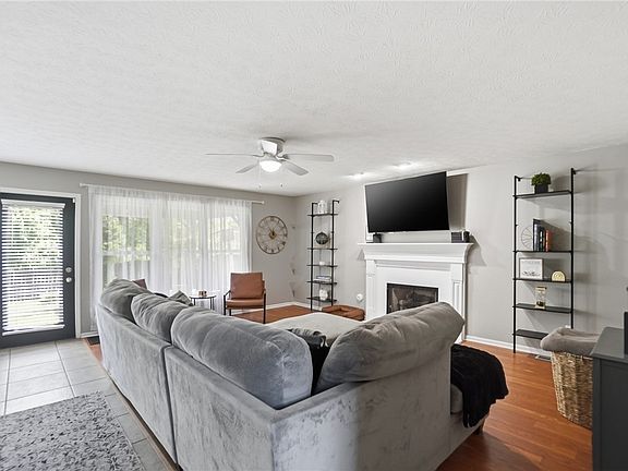5th image of 10288 Atchison Rd