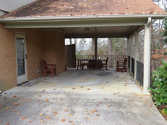 4th image of 1239 Plantation Dr