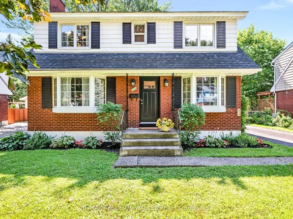 818 Colson Ave, Ottawa, ON K1G 1R7