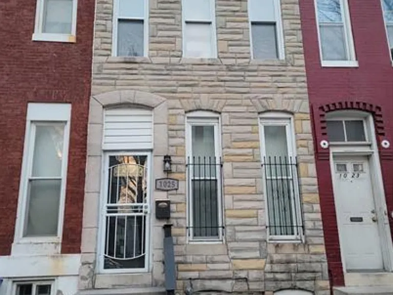 1025 N Carey St — Photo 1