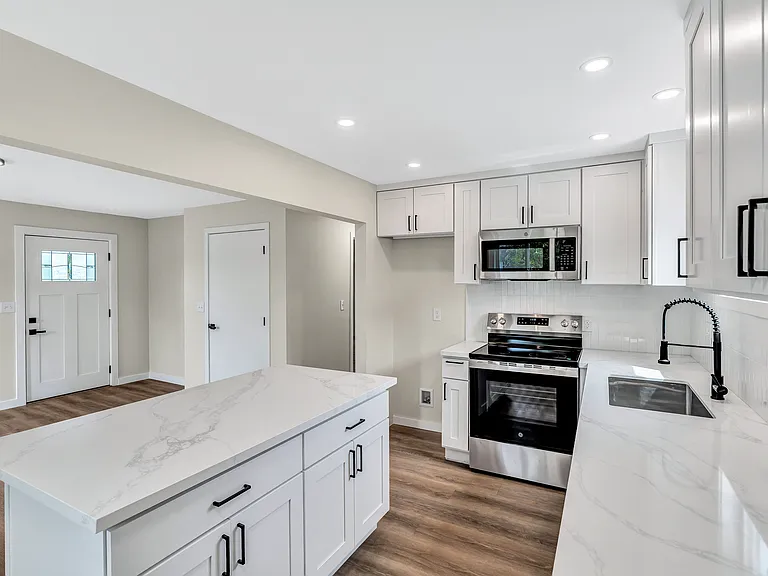 2934 SE 16th Ave — Photo 9