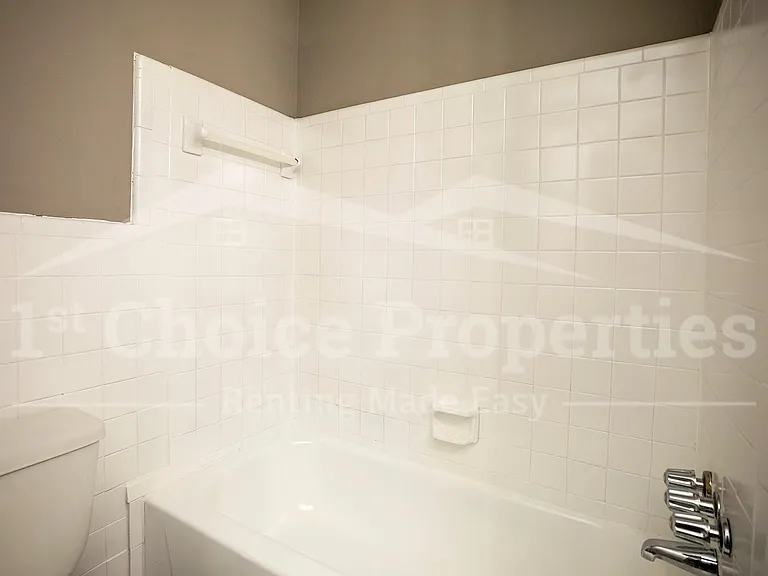 5140 Hickory Dr NE — Photo 13