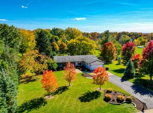 6314 Crescent Dr, Huntley, IL 60142