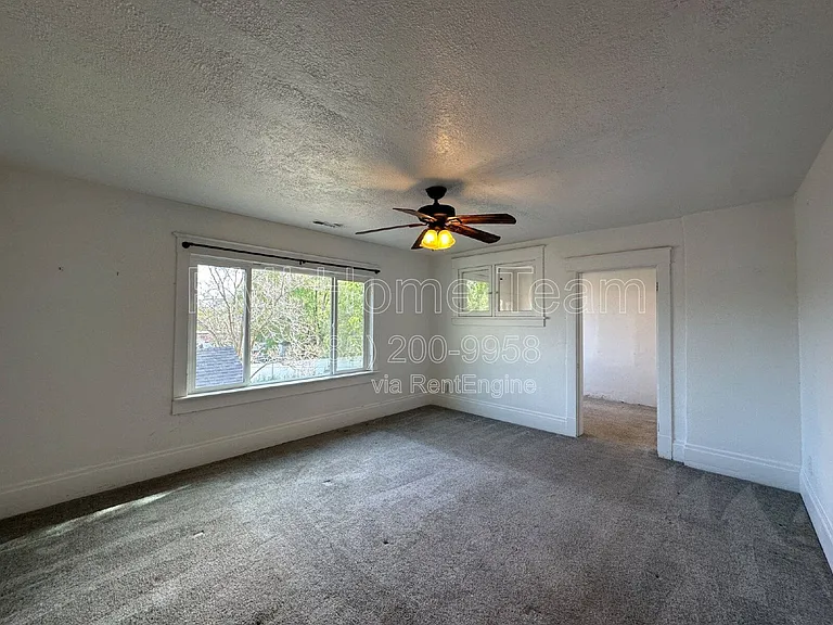 2833 Grant Ave #1 — Photo 6
