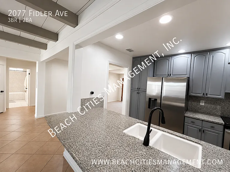 2077 Fidler Ave — Photo 10