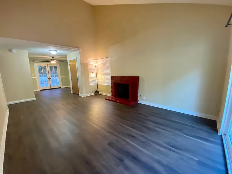 1651 S Juniper St #225 — Photo 5