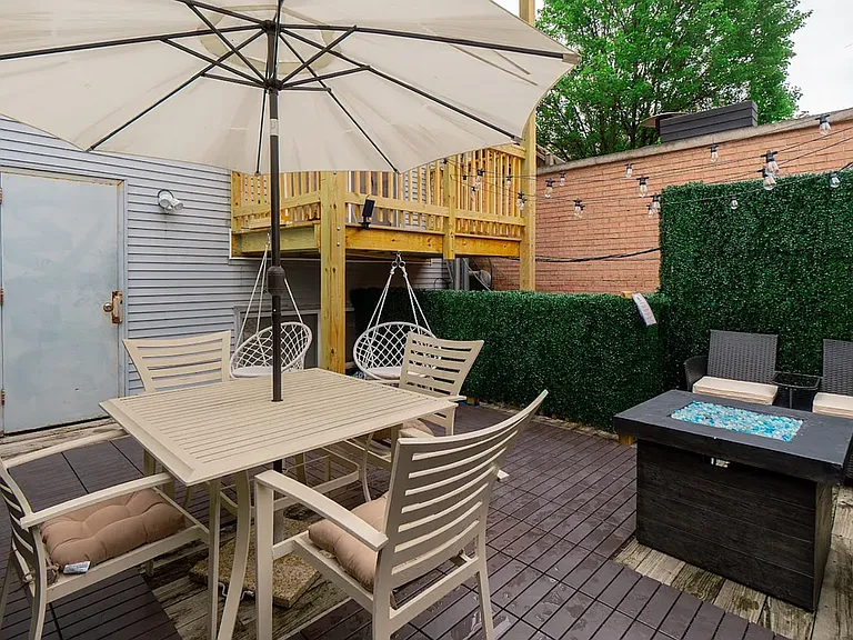 2544 N Burling St #1R — Photo 10