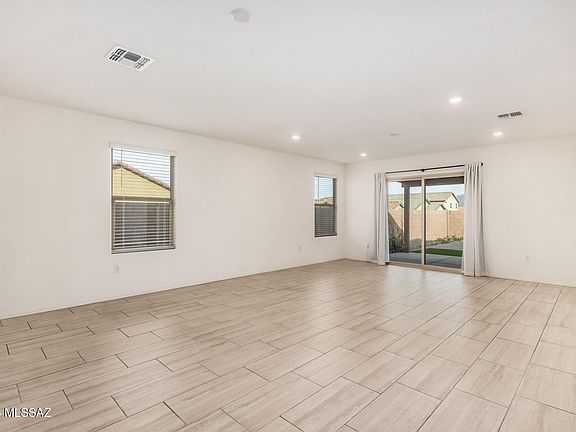 2nd image of 4433 S Sunrise Bluff Way