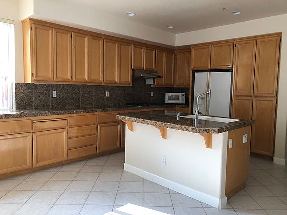 3rd image of 34364 Torrey Pine Ln
