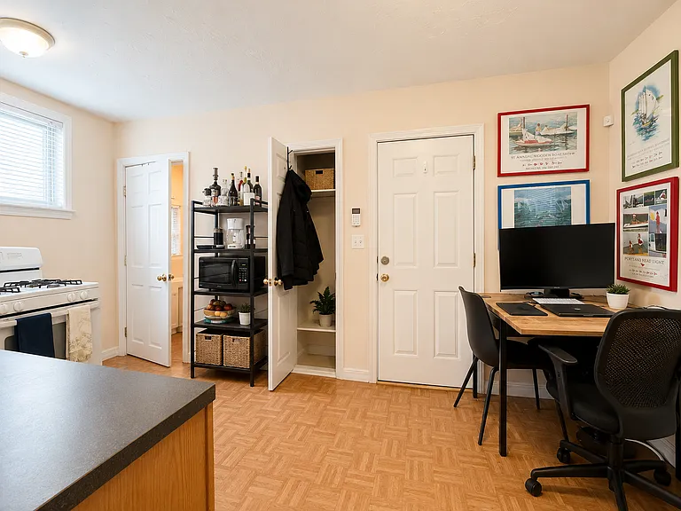 83 Winter St #1 — Photo 2