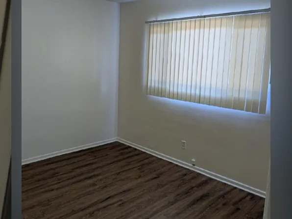 44104 Division St APT D, Lancaster, CA 93535