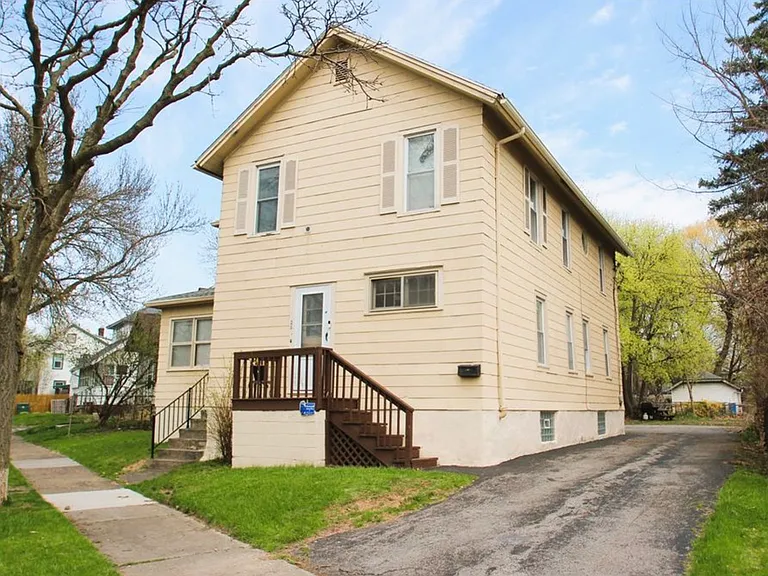 28 Mineola St #28 — Photo 13