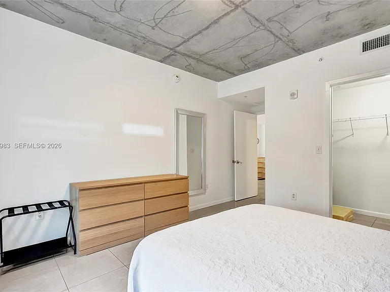 3250 NE 1st Ave #511 — Photo 20