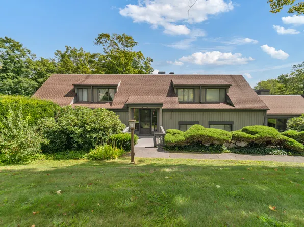 131 Heritage Village #B, Southbury, CT 06488