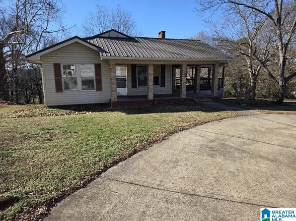 804 Delta St, Bessemer, AL 35020