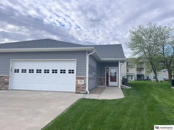 265 Langworthy Ln, Seward, NE 68434