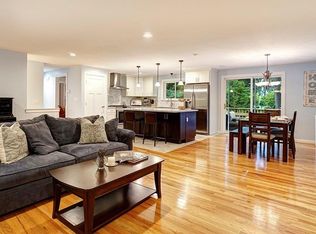 4246 90th Ave SE, Mercer Island, WA 98040