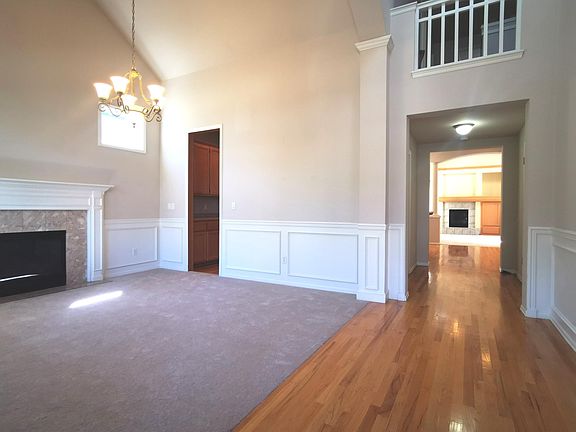 3rd image of 20649 NE 30th Ct