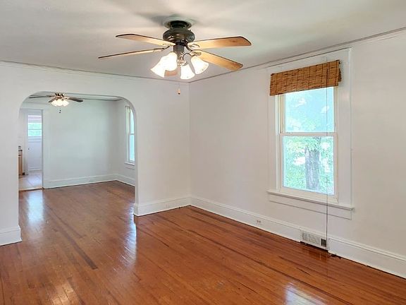 5th image of 3135 Maryland Ave