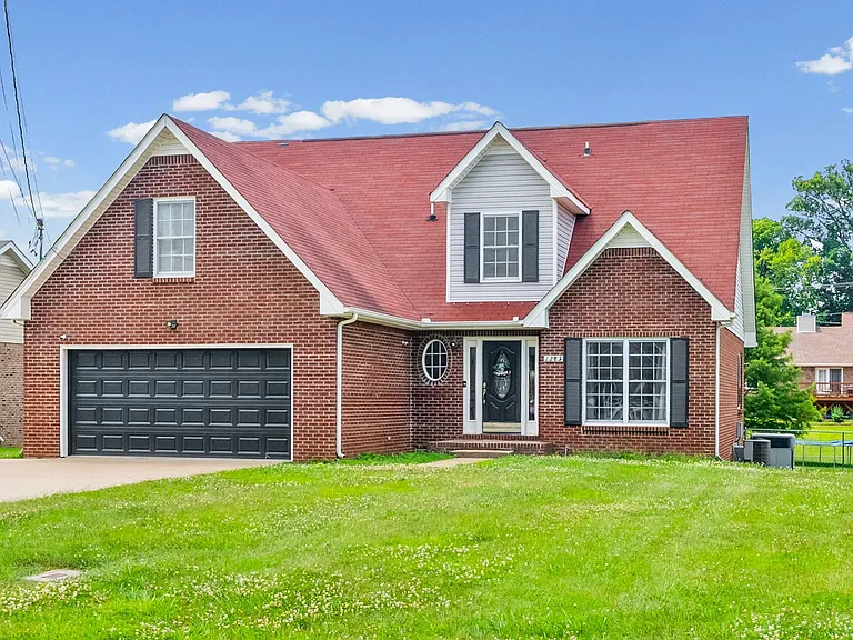 1283 Carnation Ct — Photo 2
