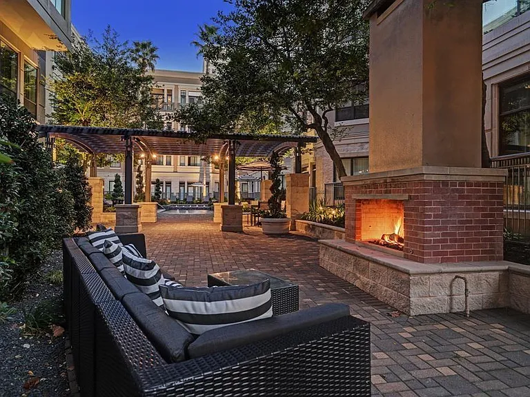 1901 Post Oak Blvd #3503 — Photo 50