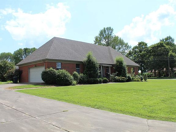 2nd image of 2115 Villa Sq